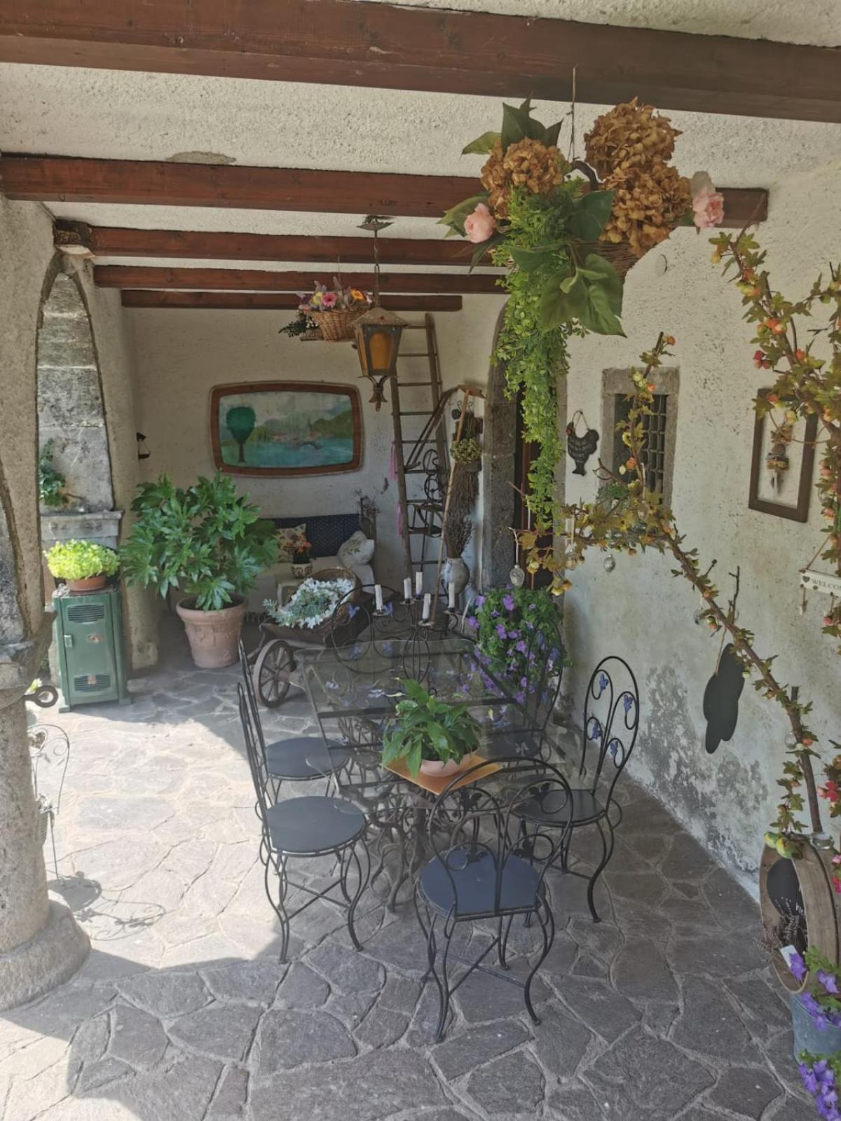 Bed and Breakfast A Casa Di Gianni E Mari Vestone Экстерьер фото