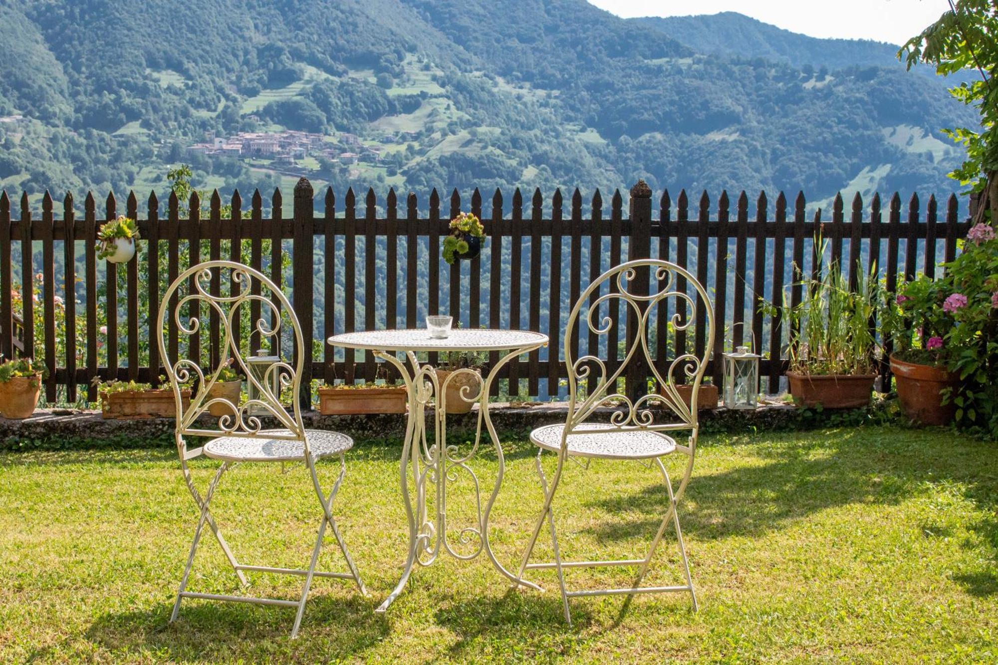 Bed and Breakfast A Casa Di Gianni E Mari Vestone Экстерьер фото