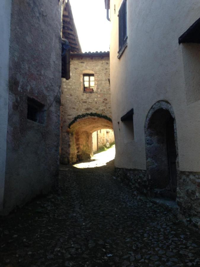Bed and Breakfast A Casa Di Gianni E Mari Vestone Экстерьер фото